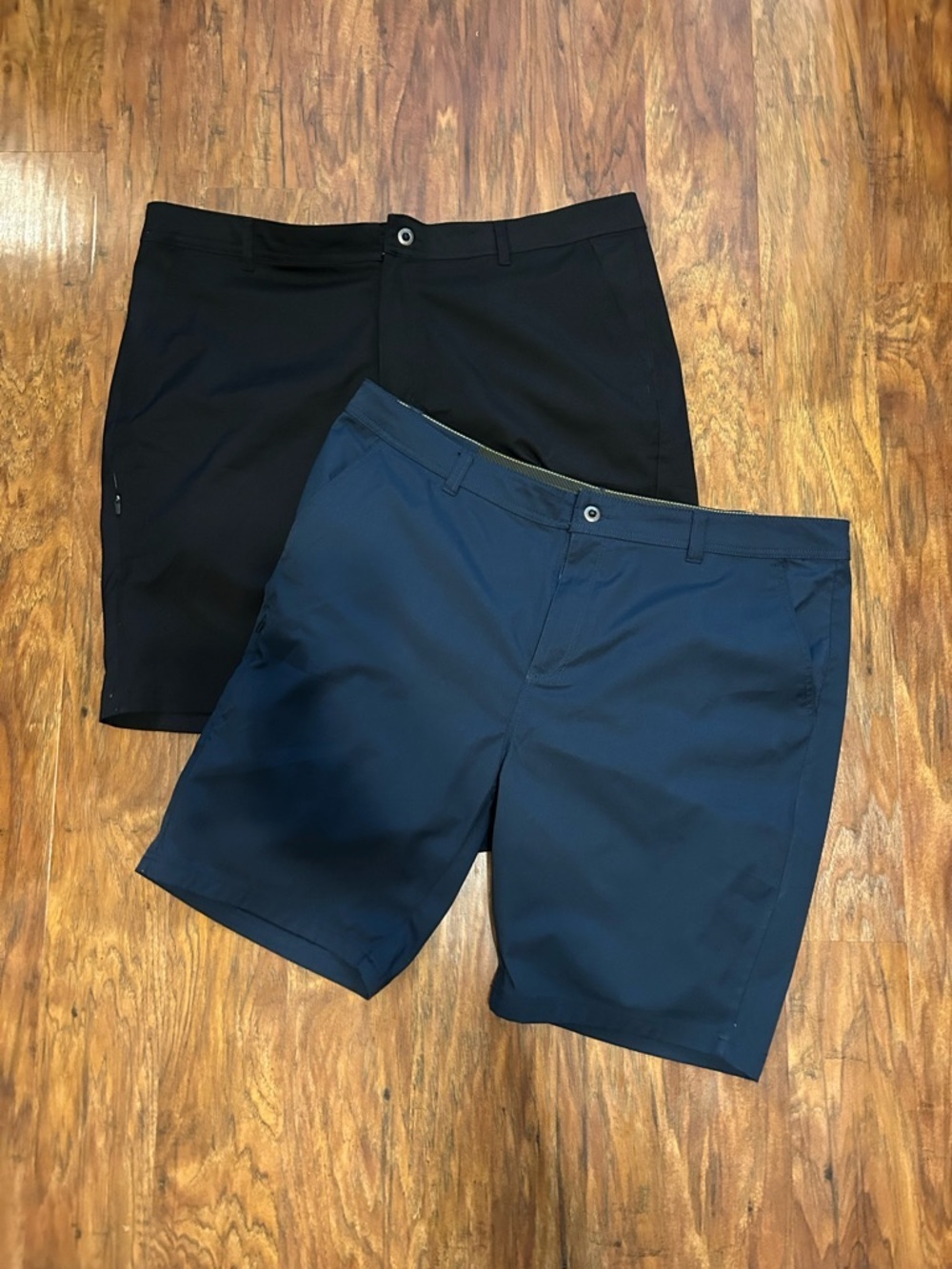 Bundle of Two Pairs of Mens Shorts Size 42 Black & Navy Blue Stretch Hiking